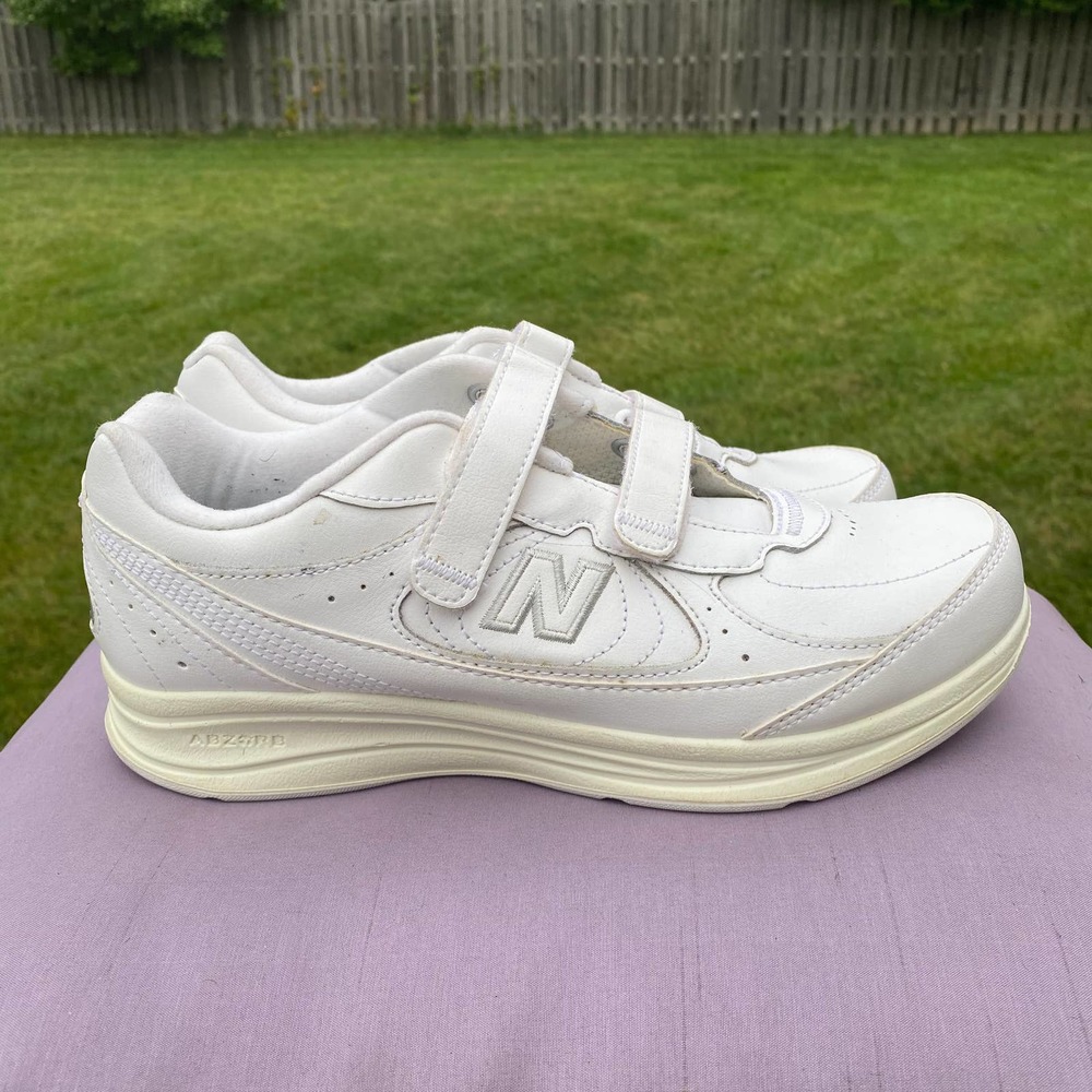 New Balance 577 Women's White Made in USA Sneaker Shoe Size 8.5 2E *EXTRA WIDE*